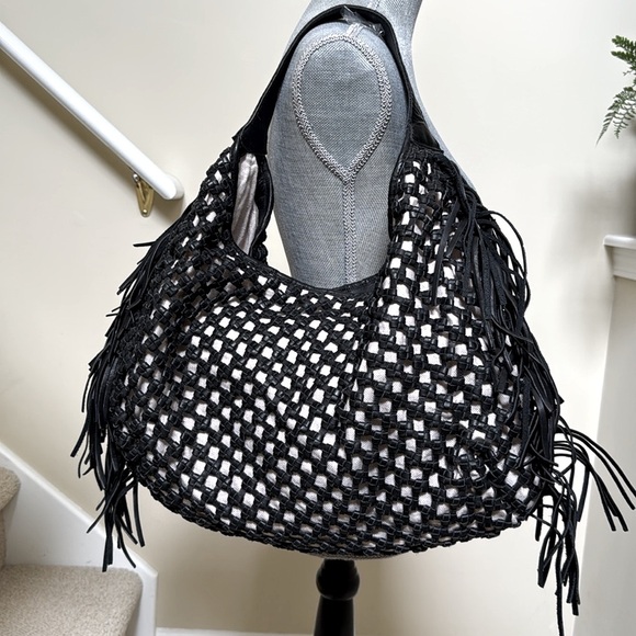 New without tag. Stylish Marta Ponti Black and Cream Women's fringed leather Bag - Picture 2 of 16